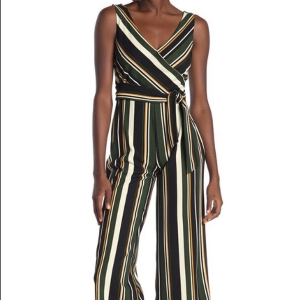🆕 Bebe Retro Front Wrap Jumpsuit, size 8
